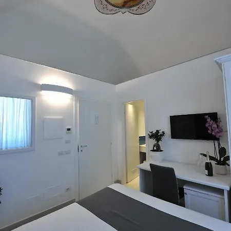 Sorrentobay Pensjonat 4*