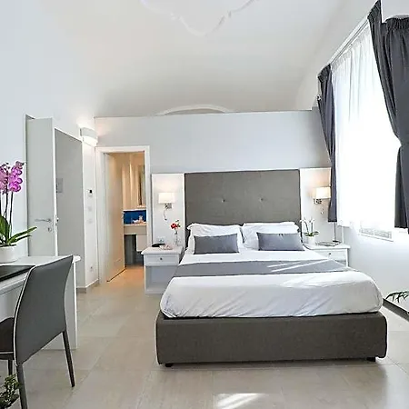 招待所 Sorrentobay 4*